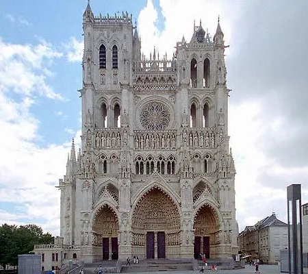 Au Coeur D'amiens Амьен